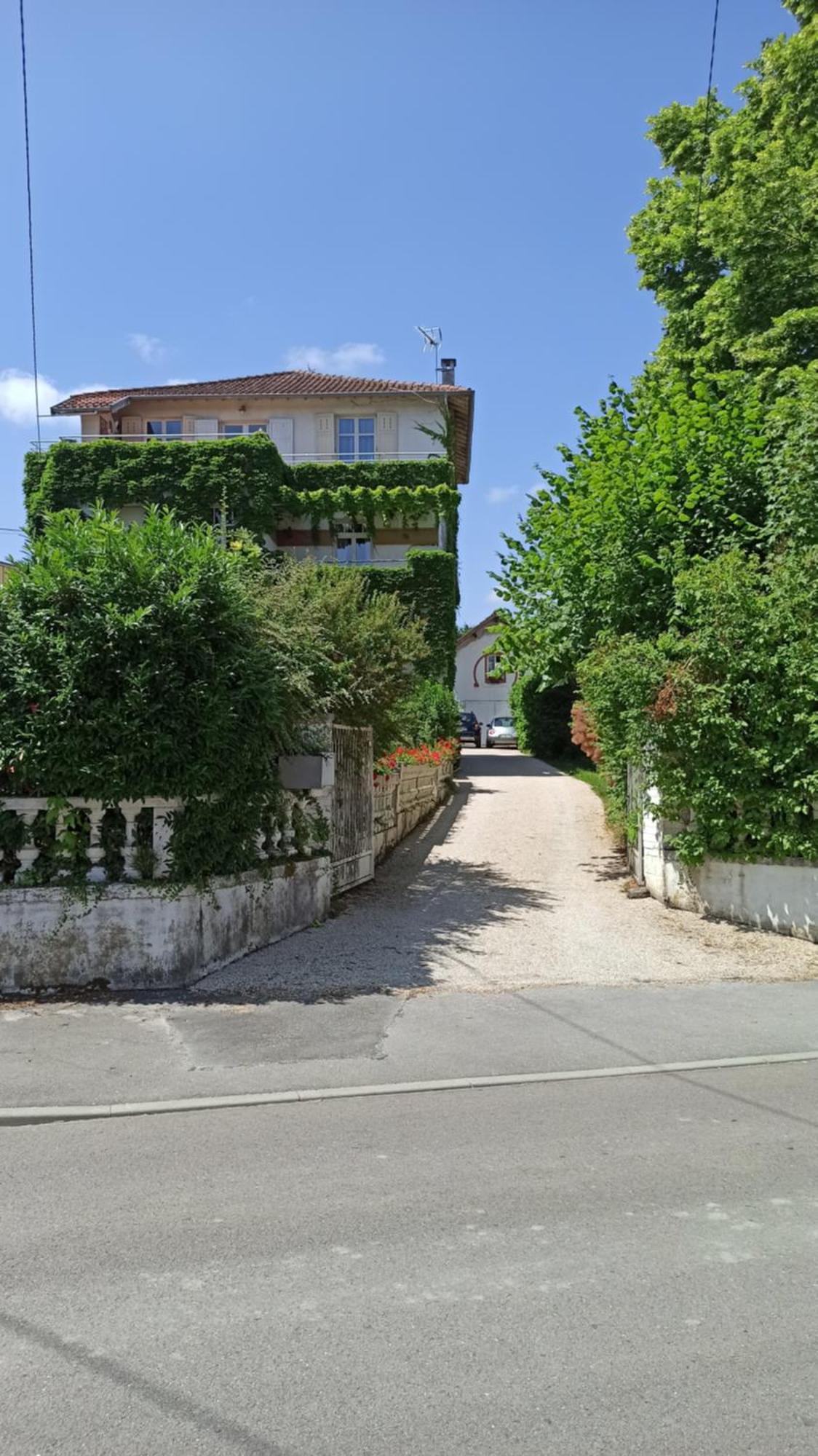 Une Tiny House A Decouvrir Au Coeur De La Cite ! Contrexéville Dış mekan fotoğraf